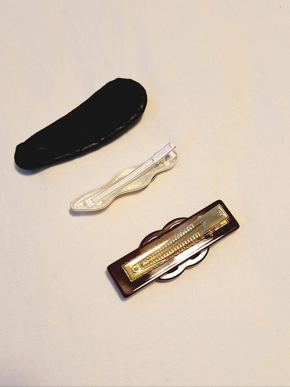 HAIR CLIPS - LOGO - SET OF 3 - NEW